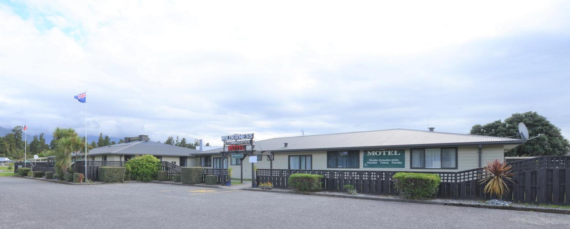 האסט Wilderness Motel Accommodation מראה חיצוני תמונה