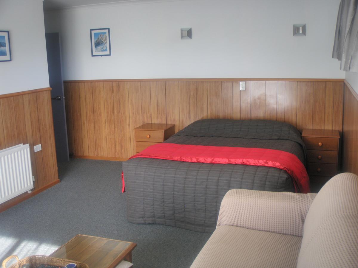 האסט Wilderness Motel Accommodation מראה חיצוני תמונה